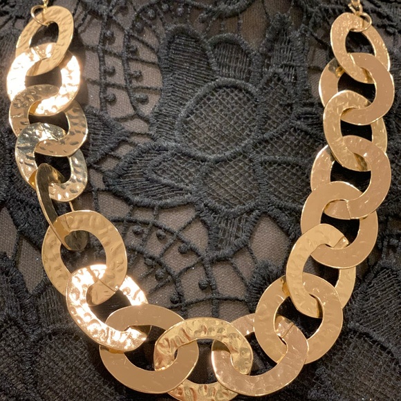 NEIMAN MARCUS Brass Giant Link Necklace NWOT - Picture 2 of 3
